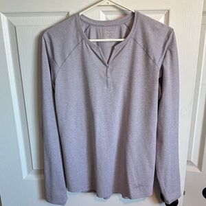 Arc'teryx Heathered Gray Long Sleeve Top